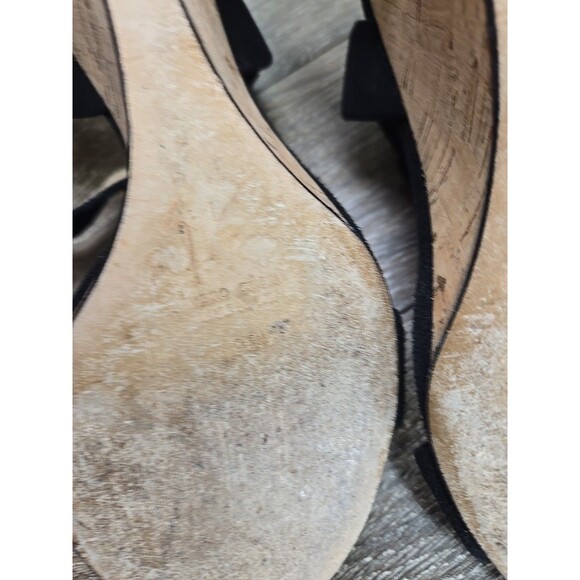 Giuseppe Zanotti Design Women's 36.5 (US 6) Black Suede Cork Wedges Gold Chain - Picture 13 of 16